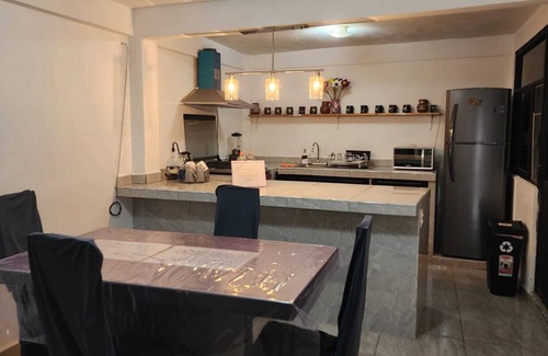 Los Reyes Apartment | Beautiful apartment just 45 min away from the airport with private parking