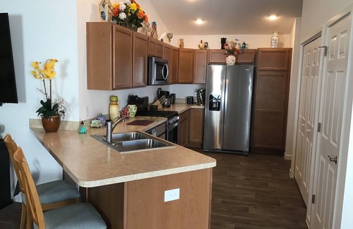 Wildwood House | Beautiful New 2/2 Villa w/BBQ & FREE WiFi!