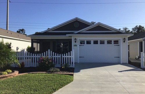 Wildwood House | Beautiful New 2/2 Villa w/BBQ & FREE WiFi!