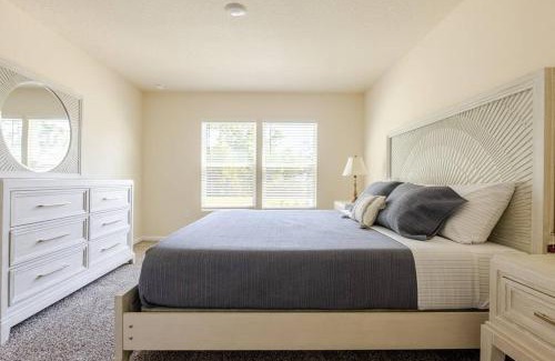 Palm Coast House | Beautiful New 4-BR Home 8 Miles to Flagler Beach