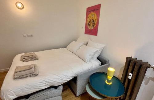 Quartier de la Chapelle Apartment | Beautiful new and comfortable studio 10min from Montmartre