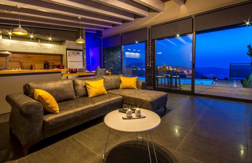 Uzumlu House | Beautiful New Comtemporary Honeymoon Villa with Secluded Pool & Panoramic Views