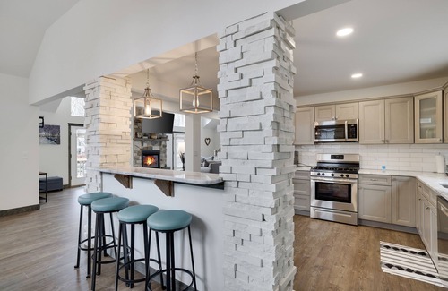 Rowland House | Beautiful New Construction home ready for summer in Masthope!