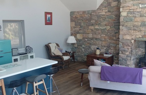 Kilnabrack Upper Cottage | Beautiful new cottage with coastal walks, beaches, golf and Wild Atlantic Way.