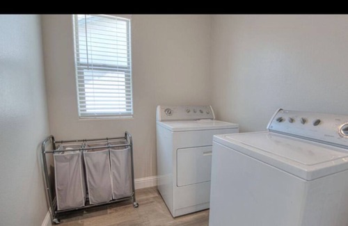 Raisin House | Beautiful new home in a safe quiet Neighborhood