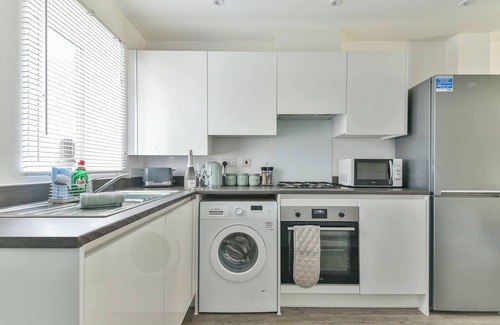 Derby House | Beautiful New House Derby For 5 Guests, Great for Family, Contractors, NHS Staff