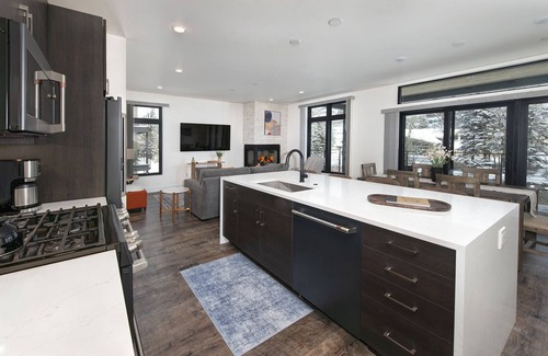 Silverthorne Condo | Beautiful New Riverfront Condo in the Heart of Silverthorne