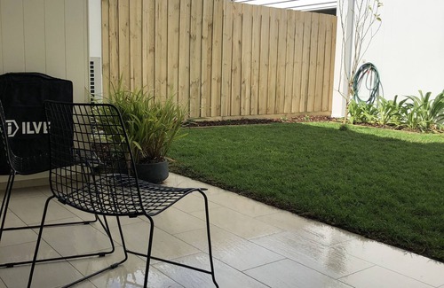 Torquay House | Beautiful new townhouse in great location for families