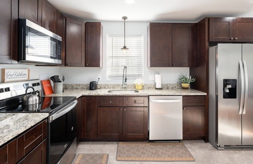 South Providence Apartment | Beautiful newly built 3bed/2bath