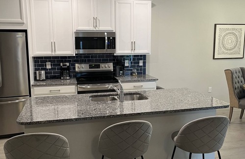 Naples House | Beautiful newly furnished Villa in a resort community with tons of amenities