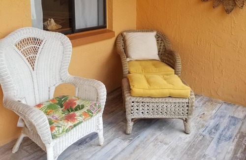 Lutz Condo | Beautiful, newly remodeled condo in clothing optional resort