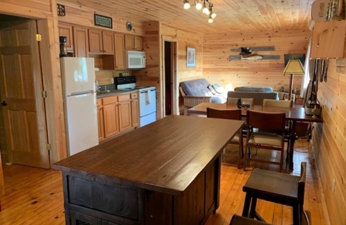 Bryson City Cabin | Beautiful North Carolina Mountain View Cabin near White water rafting NOC