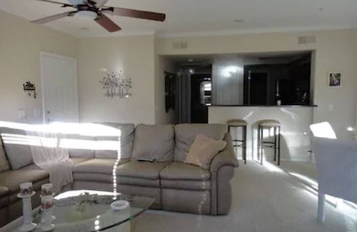 North Scottsdale Condo | BEAUTIFUL NORTH SCOTTSDALE 5 STAR CONDO Complimentary Wifi, Cable & Heated Pool.