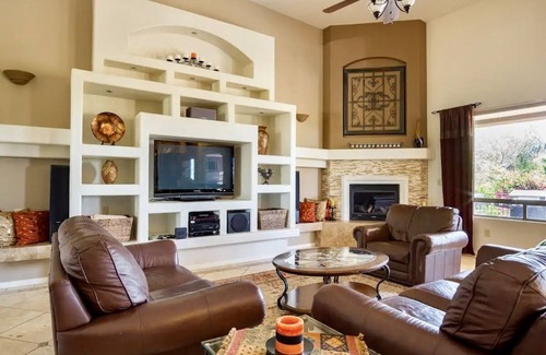 Tucson House | Beautiful Oasis in Tucson - Dove Mountain area