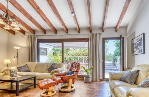 Galilea Villa | Beautiful oasis-like garden.