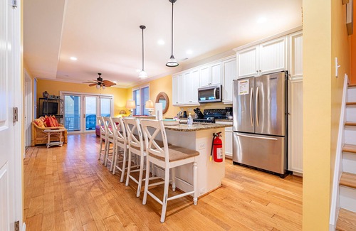 Pine Knoll Shores House | Beautiful Ocean Front House with Private Pool