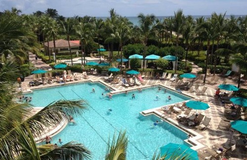 Palm Beach Shores Villa | BEAUTIFUL OCEANFRONT MARRIOTT VILLAn March 29 - April 5, 2025