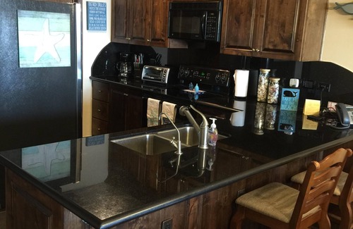 Puerto Penasco Condo | Beautiful Ocean Front, 2 Bedroom + Bonus Room - NEW LOWER RATES & DISCOUNTS