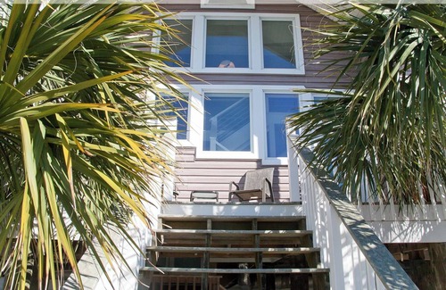 Folly Beach House | Beautiful Ocean Front Home