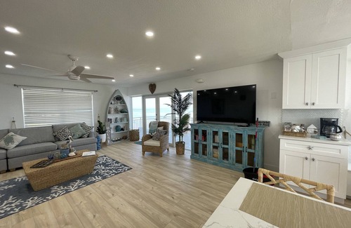 Marathon House | Beautiful Ocean Front View