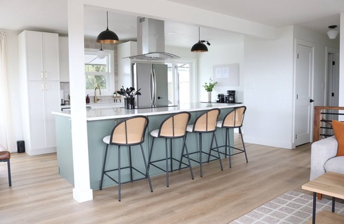 Normandy Park House | Beautiful ocean view home close to the airport