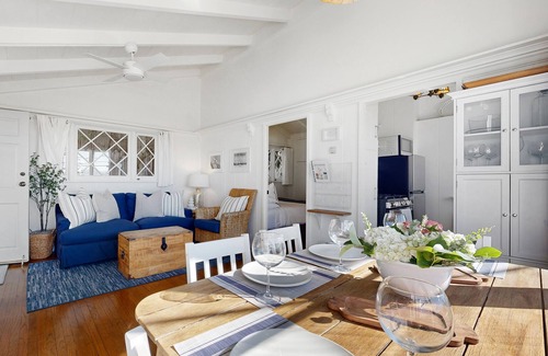 South Laguna House | Beautiful ocean views, bright Laguna cottage, walk to beaches & restaurants