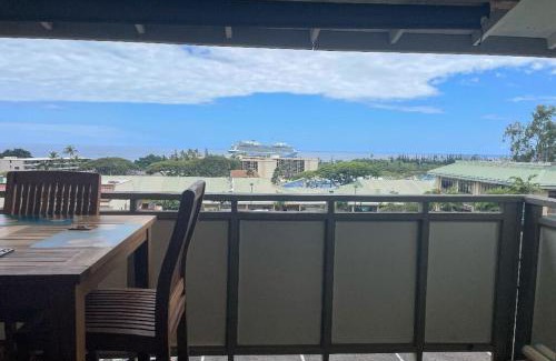 Historic Kailua Village Apartment | Beautiful Ocean View Downtown Getaway