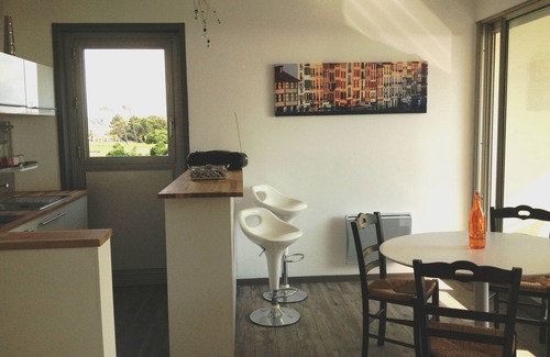 Biarritz Apartment | Beautiful ocean views and direct golf, rooftop pool, stunning views of Biarritz