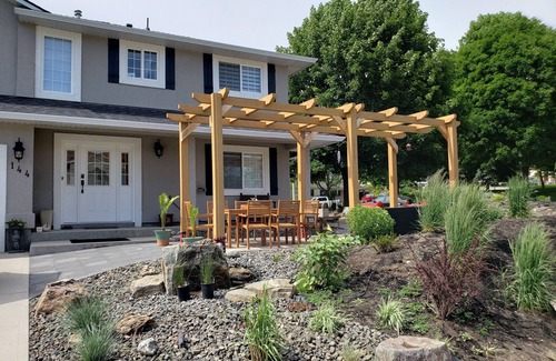 North Glenmore House | Beautiful Okanagan House