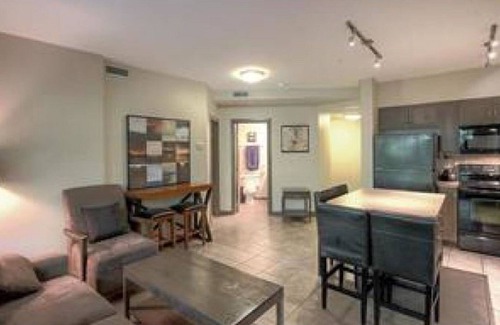 South Pandosy Condo | Beautiful Okanagan - Main Floor 2 Bdrm/2 bath - Playa Del Sol SEEKING LONG STAY