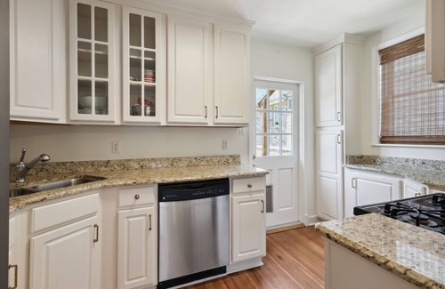 Metairie Condo | Beautiful Old Metairie Condo!