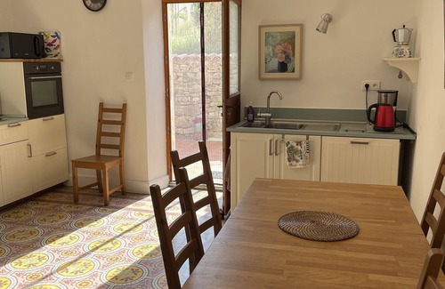 Barjac House | Beautiful Old Stone Town House, perfect central location.