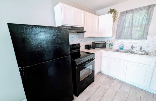 Mid City North Apartment | Beautiful One Bedroom Rental Unit with Free Parking