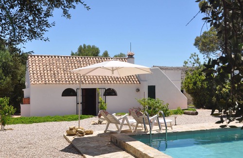 Vejer de la Frontera Cottage | Beautiful one bedroom eco cottage in the Vejer countryside with lovely pool .