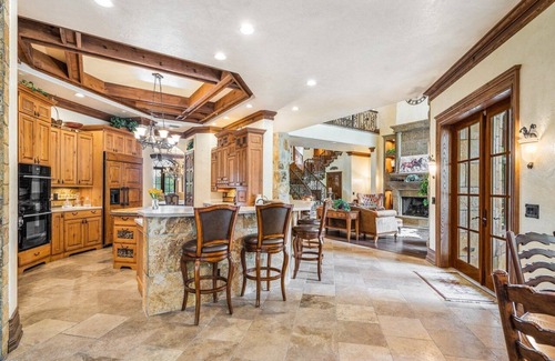 White City Other | Beautiful one of a kind home & estate! You will feel like you are in Tuscany!