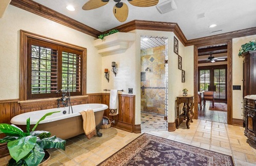 White City Other | Beautiful one of a kind home & estate! You will feel like you are in Tuscany!
