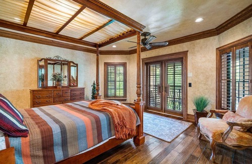 White City Other | Beautiful one of a kind home & estate! You will feel like you are in Tuscany!
