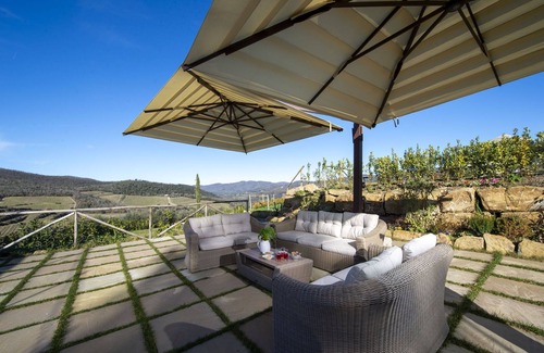 Panzano in Chianti Villa | Beautiful private villa with A/C, WIFI, private pool, hot tub, TV, patio, close to Greve In Chianti
