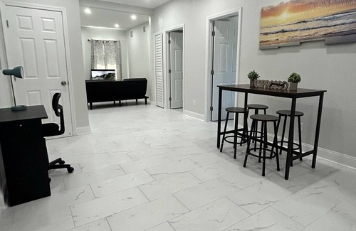 Old Northwood Historic District Apartment | Beautiful Peaceful 2Br 2Bth
