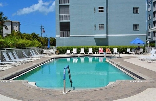 South Island Condo | Beautiful Penthouse Condo 2BR/2BA with Wi-Fi