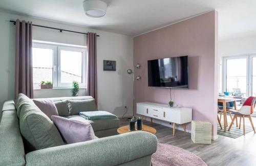 Huede Apartment | Beautiful penthouse Dümmer See - Lembruch Quiet, spacious and with a view of nature