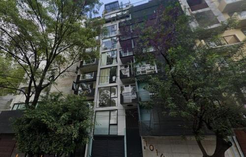 Del Valle Apartment | Beautiful PH with Private Jacuzzi