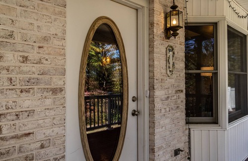 Elkton House | Beautiful pond side mountain retreat - near Massanutten Resort and hiking trails