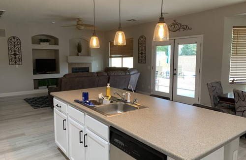 Sierra Montana House | Beautiful pool home with game room, basketball & hot tub
