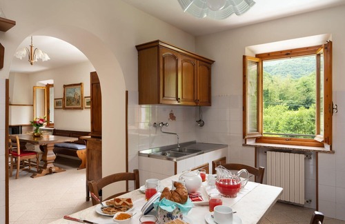 Borgo San Lorenzo Villa | Beautiful private villa for 8 guests with WIFI, private pool, TV and terrace, close to Florence
