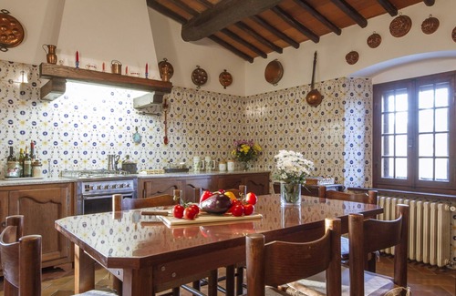 Gaiole in Chianti Villa | Beautiful private villa for 12 guests with private pool, A/C, WIFI, TV and parking