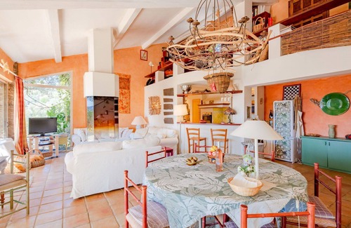 La Garde-Freinet House | Beautiful private villa with WIFI, private pool, TV, terrace, pets allowed and panoramic view