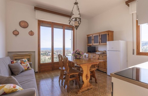 Diano Castello Villa | Beautiful private villa for 11 guests with A/C, WIFI, balcony, pets allowed and parking