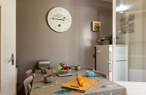 Saint-Coulomb House | Beautiful private villa for 6 guests with TV and terrace