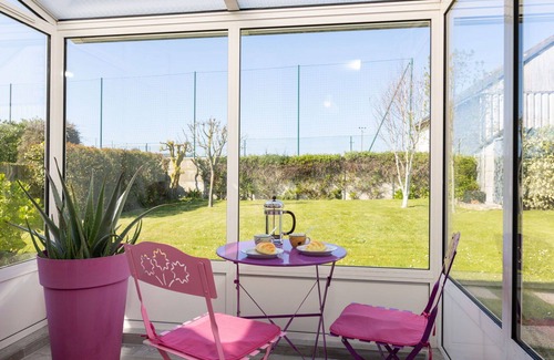 Saint-Coulomb House | Beautiful private villa for 6 guests with TV and terrace